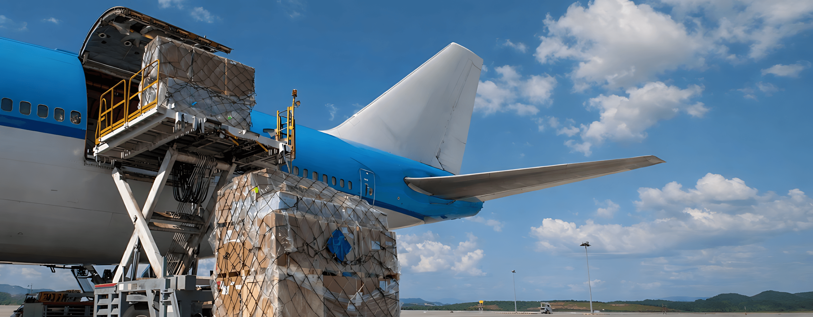 حمل و نقل هوایی - خدمات هلدینگ 777